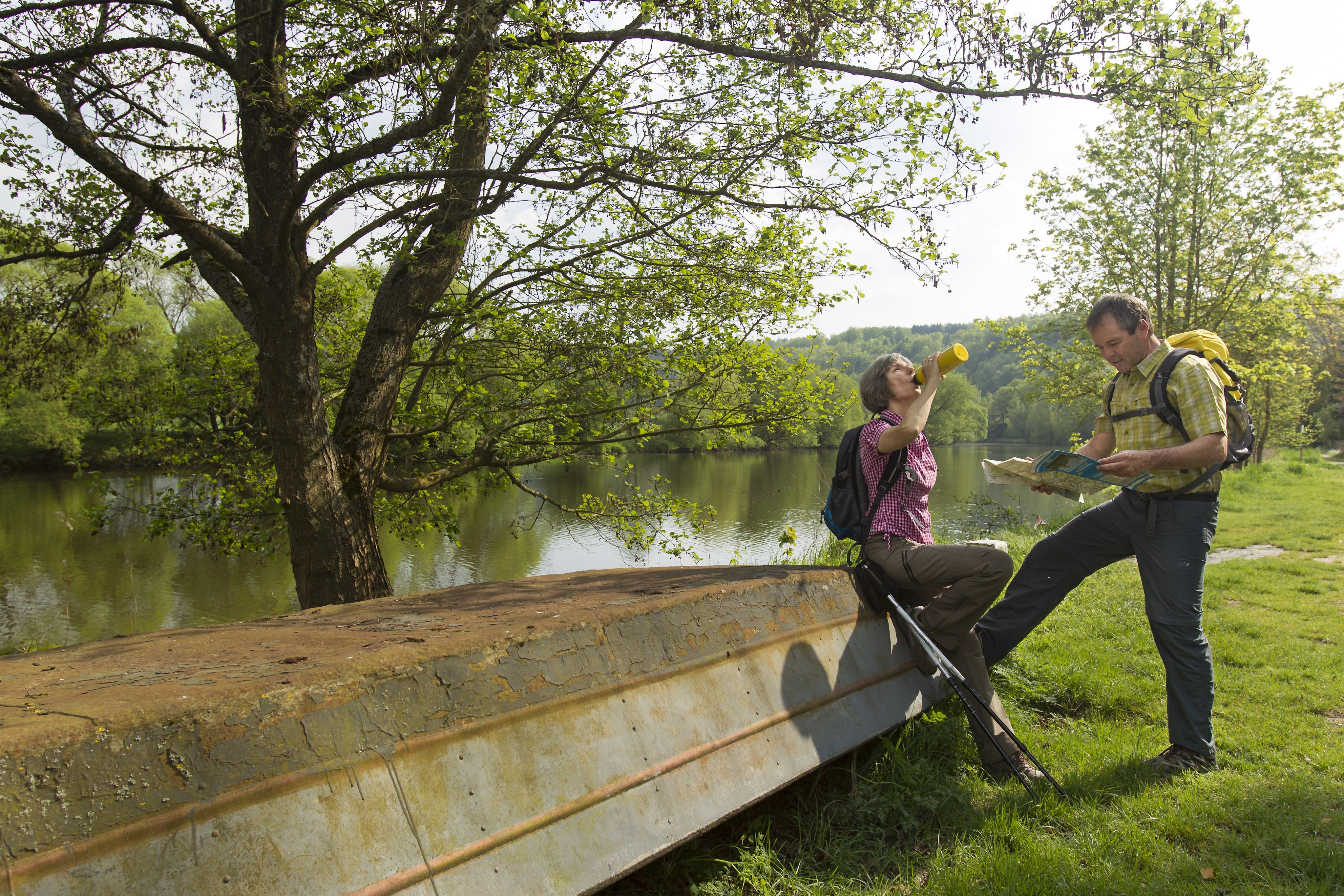 Etterzhausen Wanderer an Boot