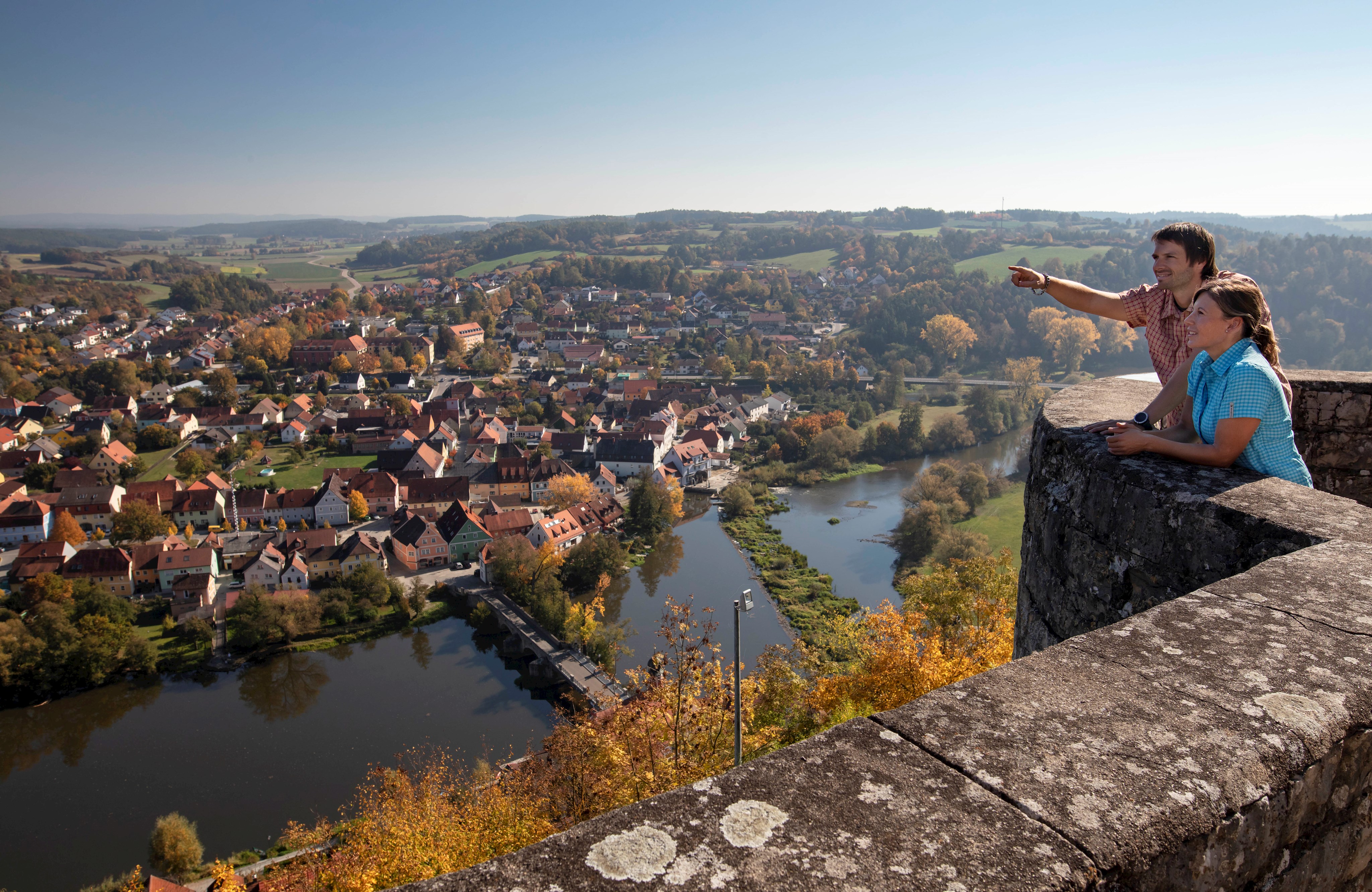 Kallmünz - Blick von der Burg im Herbst