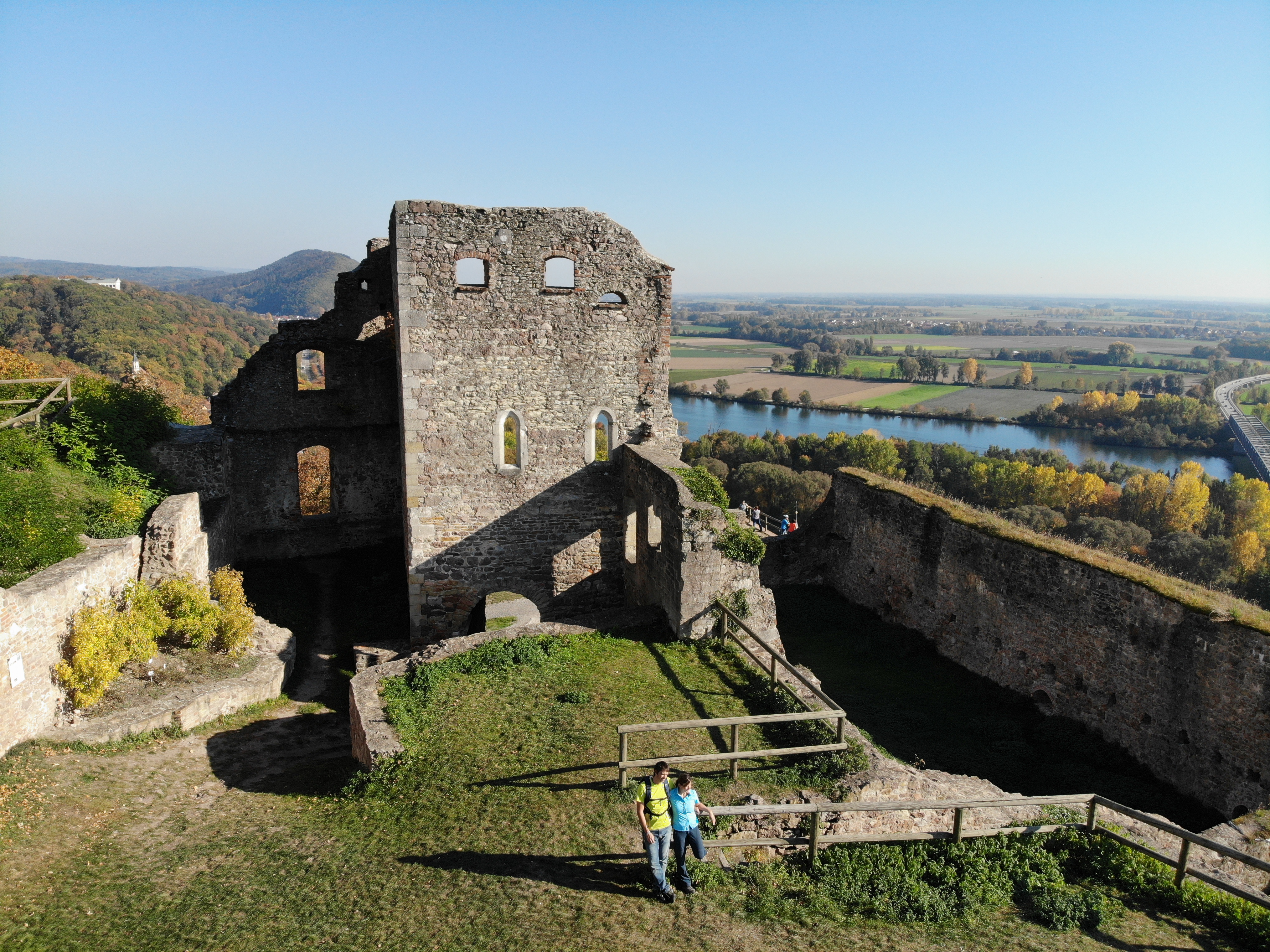 Burg Donaustauf Herbst