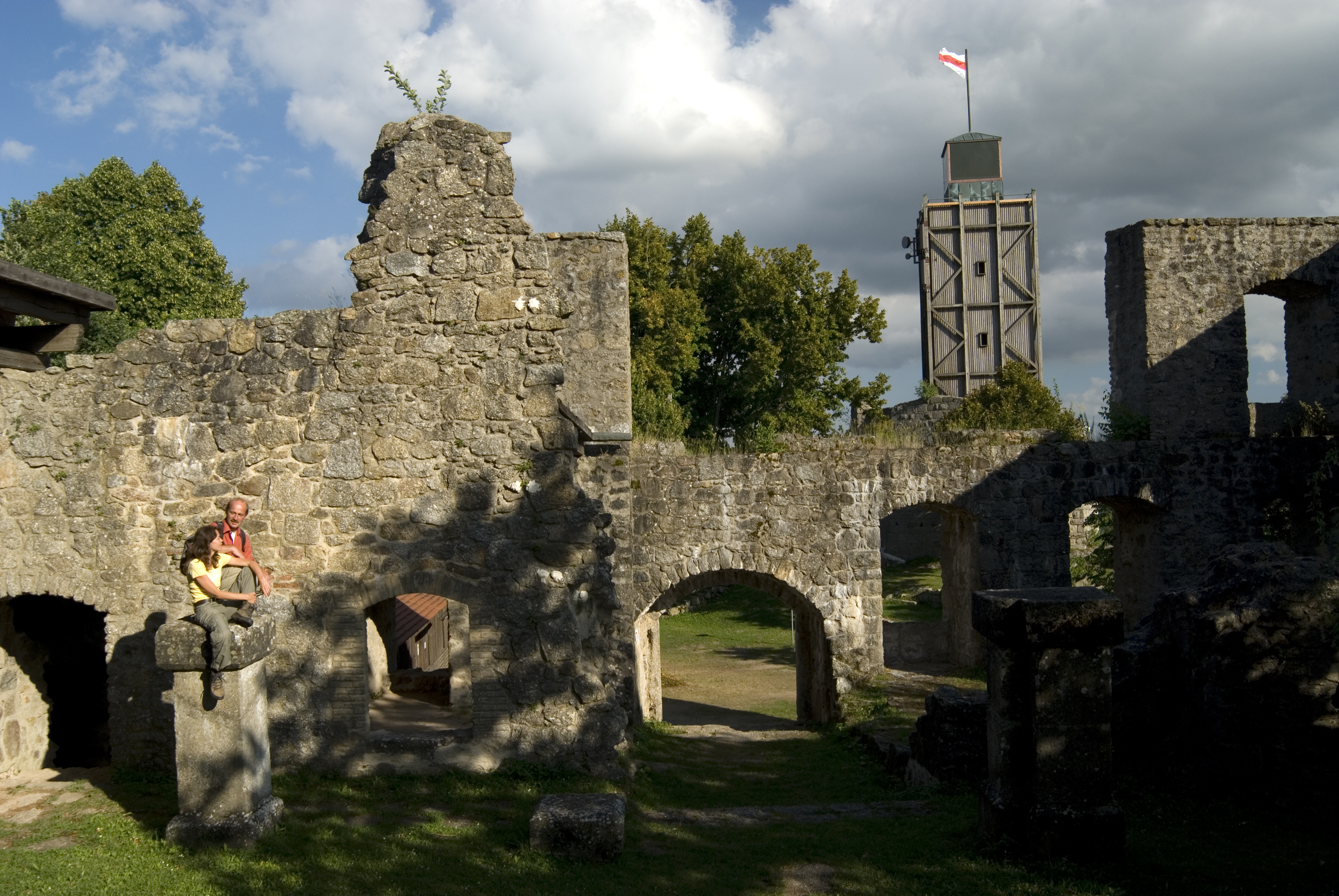 Burg Brennberg Licht und Schatten
